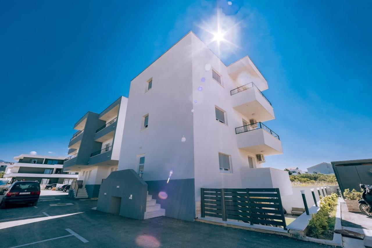 Apartment Bella نوفاليا المظهر الخارجي الصورة